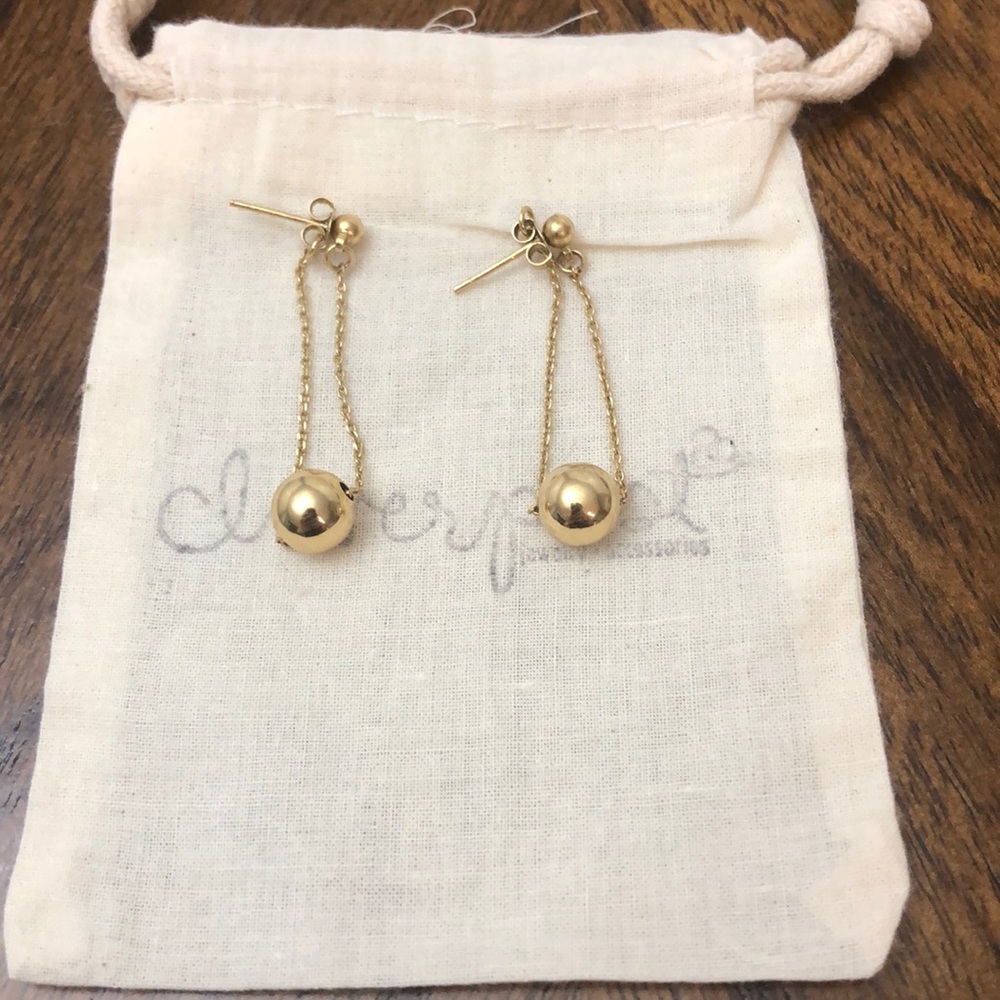 Cloverpost beautiful gold earrings